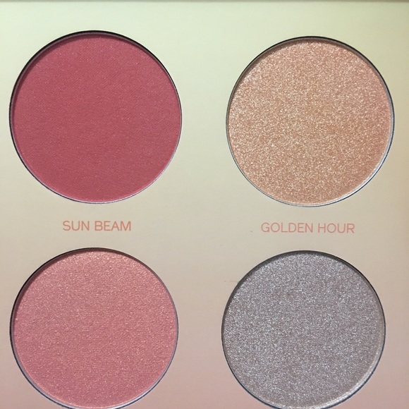 HipDot Face Palette in Sun Goddess - Picture 5 of 5